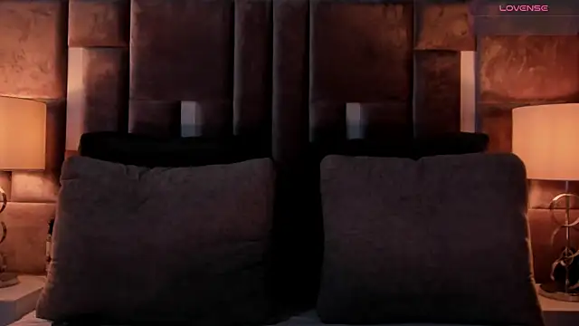 Nia Bunny online show from October 27, 12:50 pm