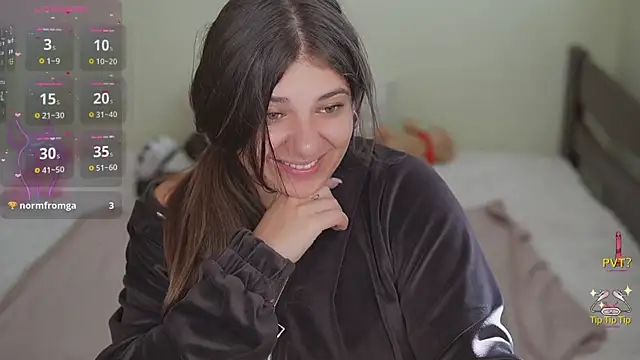 Snapshot of JulietDream chatting on September 25, 12:55 pm JulietDream online show from September 25, 12:55 pm