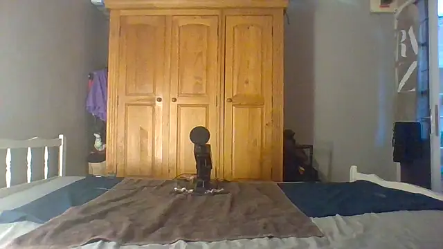 nickgode69 online show from April 8, 7:43 am