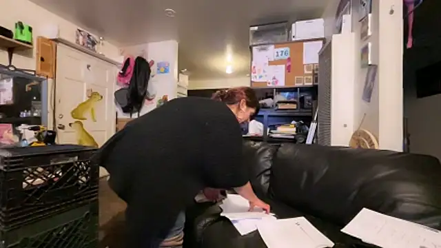 Snapshot of deadpi chatting on October 30, 4:11 am deadpi online show from October 30, 4:11 am