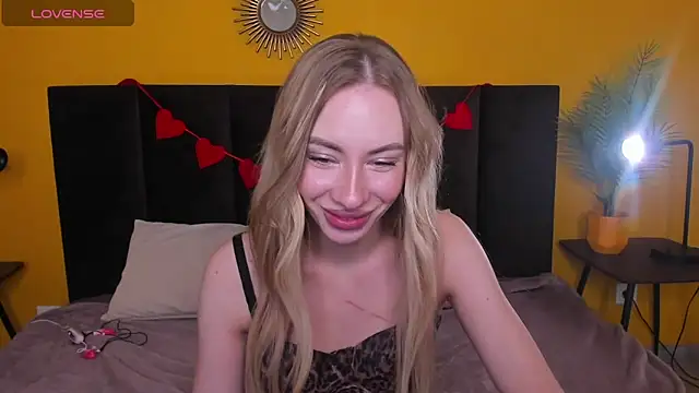 Diana Garrett online show from February 25, 9:09 am