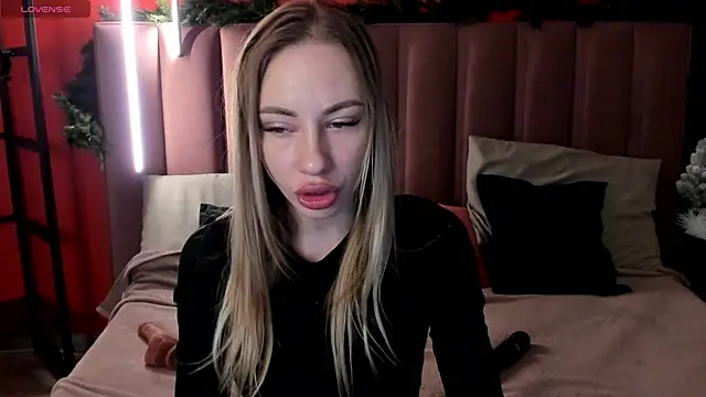 Diana Garrett online show from December 20, 1:30 am