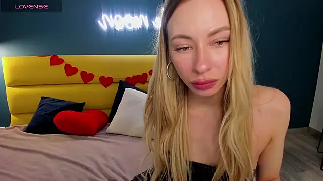 Diana Garrett online show from February 13, 9:31 am