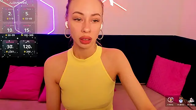 Diana Garrett online show from February 8, 1:36 am