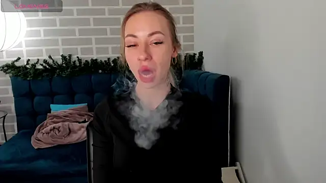 Diana Garrett online show from December 19, 1:31 am