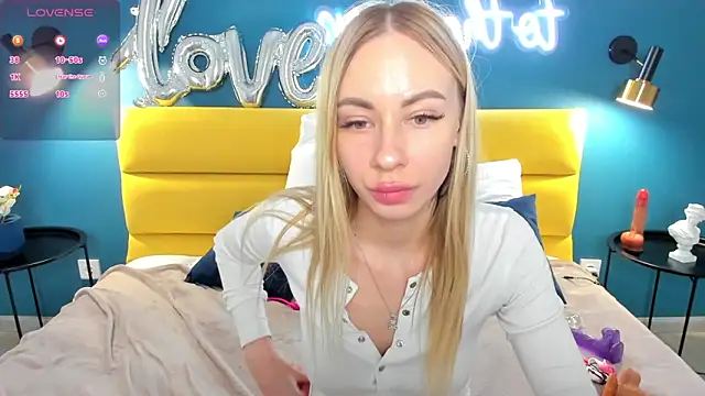 Snapshot of Diana_Garrett chatting on March 1, 4:58 am Diana Garrett online show from March 1, 4:58 am