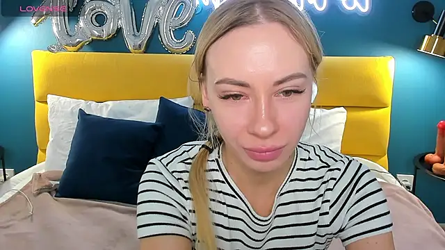 Snapshot of Diana_Garrett chatting on March 3, 1:49 am Diana Garrett online show from March 3, 1:49 am