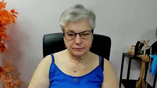 IrisDream online show from October 13, 6:26 am