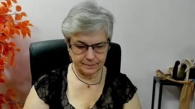 IrisDream online show from September 29, 6:20 am