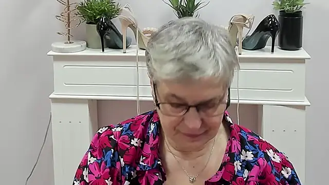 IrisDream online show from February 26, 7:08 am