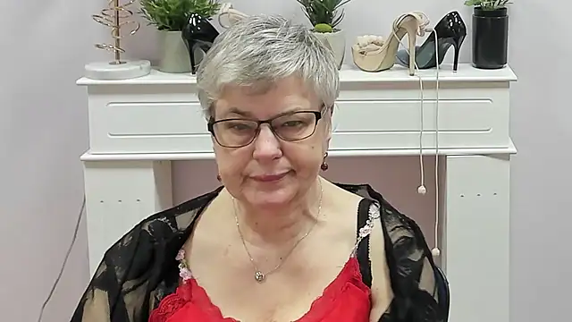 IrisDream online show from March 11, 7:02 am