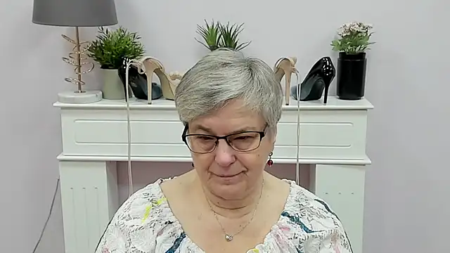 IrisDream online show from January 13, 7:12 am