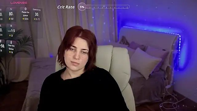 FoxyRayy online show from November 6, 12:31 pm