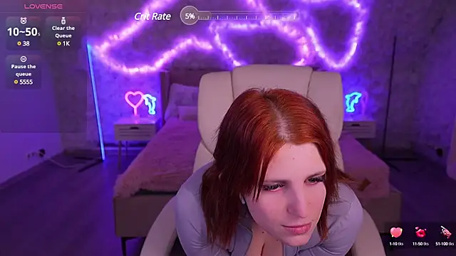 Snapshot of FoxyRayy chatting on February 27, 1:52 am FoxyRayy online show from February 27, 1:52 am