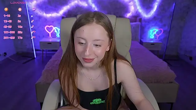 SilverrMoon online show from March 9, 5:39 pm