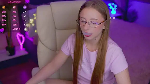 SilverrMoon online show from November 23, 10:36 am