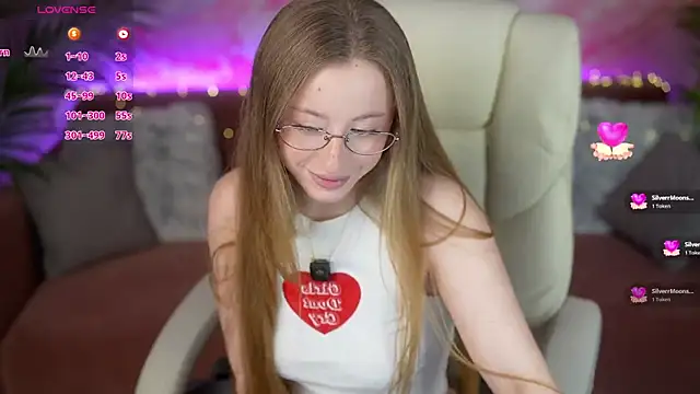 SilverrMoon online show from March 27, 2:07 pm