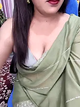 Cute-Raashii online show from April 21, 11:11 pm