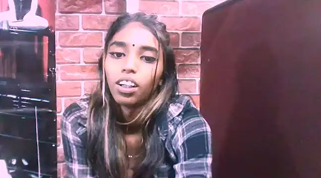 Snapshot of IndianSexySlender chatting on March 12, 2:23 pm IndianSexySlender online show from March 12, 2:23 pm
