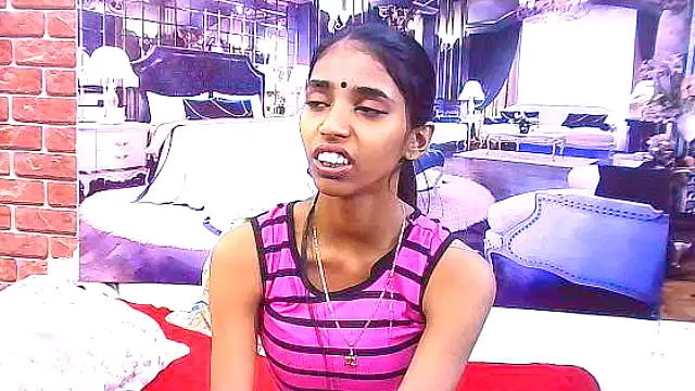 Snapshot of IndianSexySlender chatting on November 18, 5:22 am IndianSexySlender online show from November 18, 5:22 am