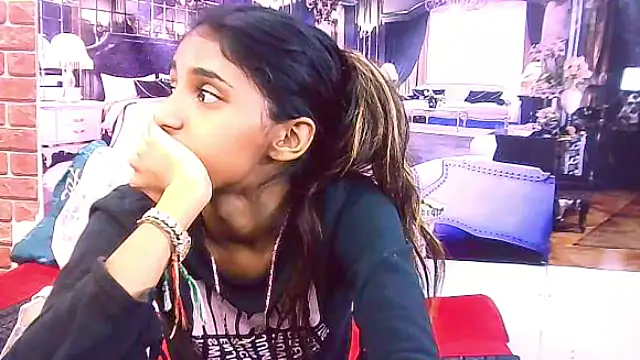 Snapshot of IndianSexySlender chatting on November 24, 5:29 am IndianSexySlender online show from November 24, 5:29 am