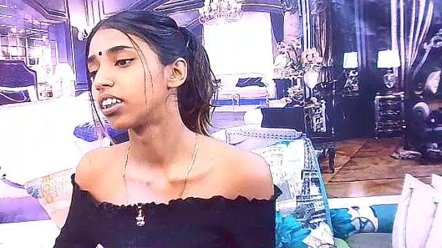 Snapshot of IndianSexySlender chatting on November 3, 5:23 am IndianSexySlender online show from November 3, 5:23 am