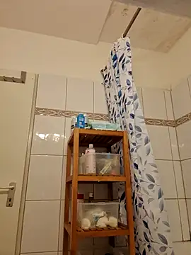 Josephine LIVE online show from November 11, 5:13 am