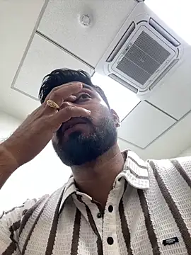 hotboysammy online show from December 17, 11:28 am