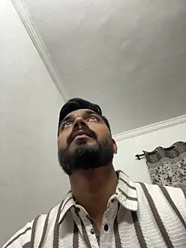 hotboysammy online show from December 17, 6:42 pm