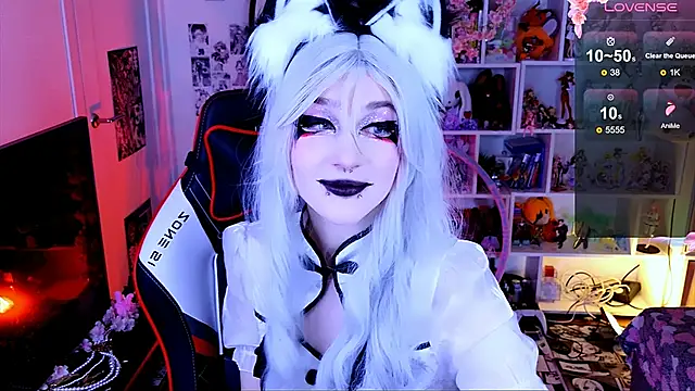 Aki  Ra online show from April 4, 10:27 pm