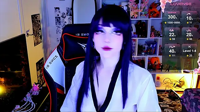 Aki  Ra online show from April 4, 1:12 am