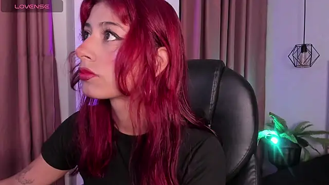 Snapshot of cloe__palmer chatting on March 7, 12:01 pm cloe palmer online show from March 7, 12:01 pm