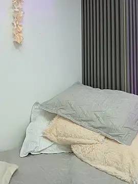 iiris  online show from November 13, 5:06 pm