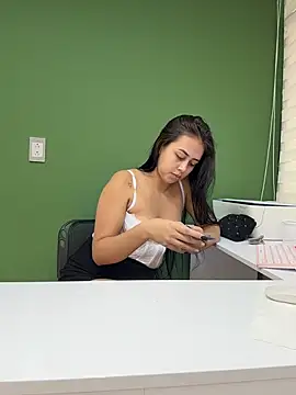 iiris  online show from October 27, 2:29 pm