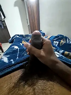 Snapshot of biggest_lund_ chatting on September 20, 6:02 pm biggest lund online show from September 20, 6:02 pm