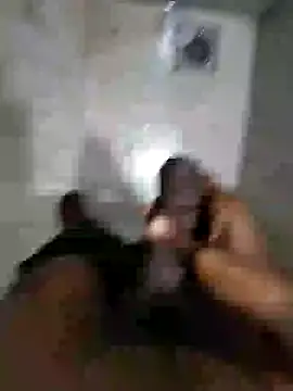 Snapshot of biggest_lund_ chatting on January 16, 2:51 am biggest lund online show from January 16, 2:51 am