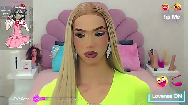 Snapshot of briana_sex32 chatting on October 20, 3:30 am briana sex32 online show from October 20, 3:30 am