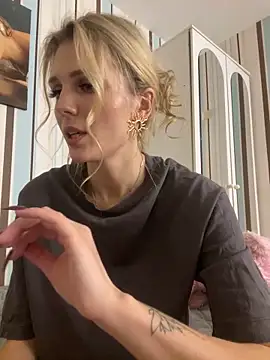 Snapshot of Liya_my chatting on March 17, 10:08 pm Liya my online show from March 17, 10:08 pm