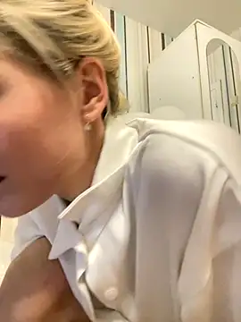 Liya my online show from November 18, 5:49 pm