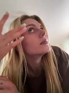 Liya my online show from April 4, 1:06 pm