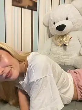 Snapshot of Liya_my chatting on September 15, 7:47 pm Liya my online show from September 15, 7:47 pm