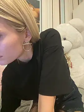 Liya my online show from October 28, 7:24 pm