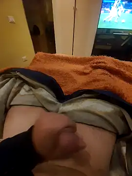 tiscopofortezozza online show from February 5, 10:05 pm