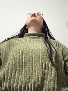 curvybabe7 online show from December 1, 5:03 pm