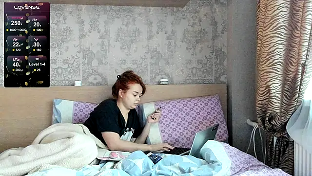 Snapshot of purebeautie13 chatting on December 19, 11:07 am purebeautie13 online show from December 19, 11:07 am