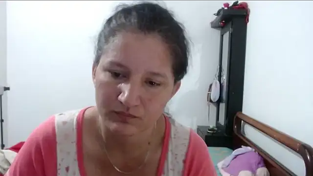 Snapshot of Angelinna_Milf chatting on September 12, 8:08 pm Angelinna Milf online show from September 12, 8:08 pm