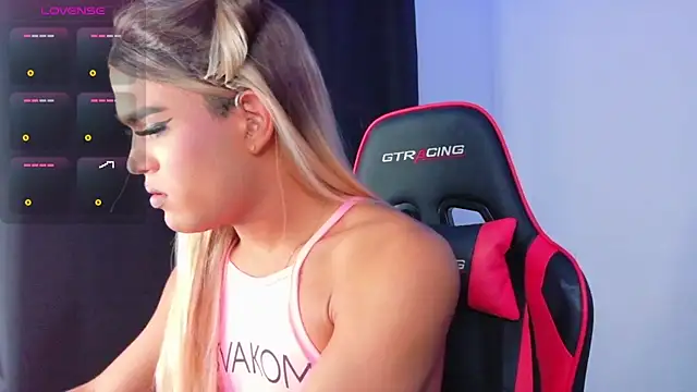 Snapshot of AllisonsweetZ chatting on November 8, 8:12 pm AllisonsweetZ online show from November 8, 8:12 pm