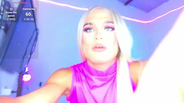 AllisonsweetZ online show from April 10, 2:57 pm