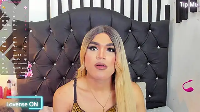 Snapshot of AllisonsweetZ chatting on February 12, 8:07 pm AllisonsweetZ online show from February 12, 8:07 pm