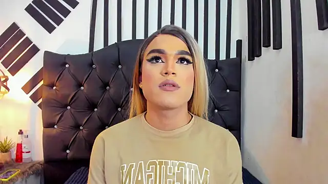 Snapshot of AllisonsweetZ chatting on March 3, 1:12 pm AllisonsweetZ online show from March 3, 1:12 pm